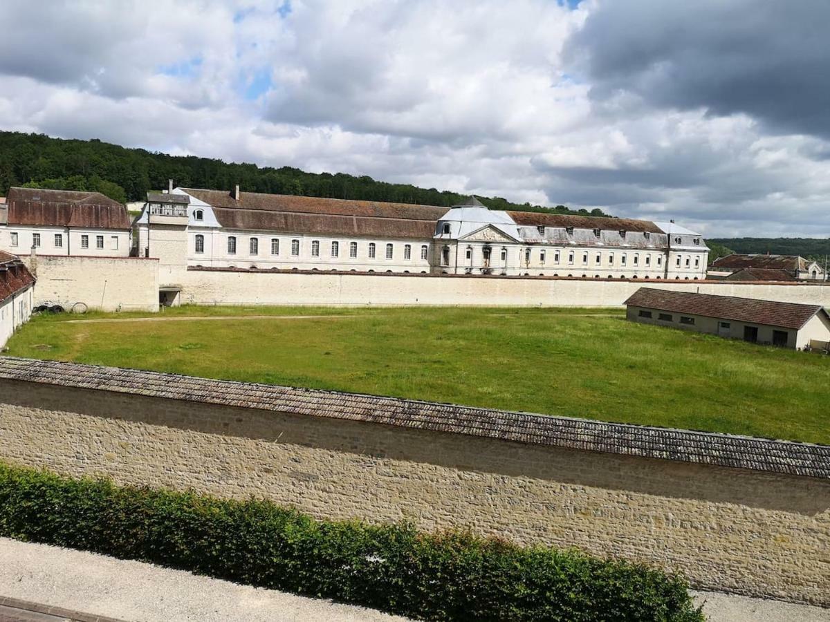 Maison Familiale De L Abbaye Clairvaux Exteriör bild